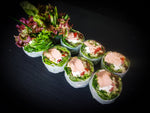 Załaduj obraz do przeglądarki galerii, Spring roll z łososiem pieczonym 4 szt